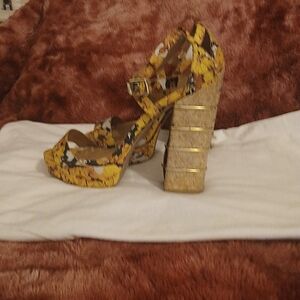 Stylish Yellow and Gold Platform Heels